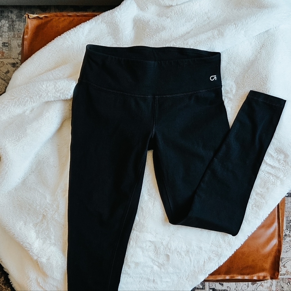 3/$20 GapFit Black High Rise Performance Leggings (Size S)